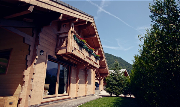 Construction de 2 chalets en madriers bois massif à Bonnevaux en Haute-Savoie (74)