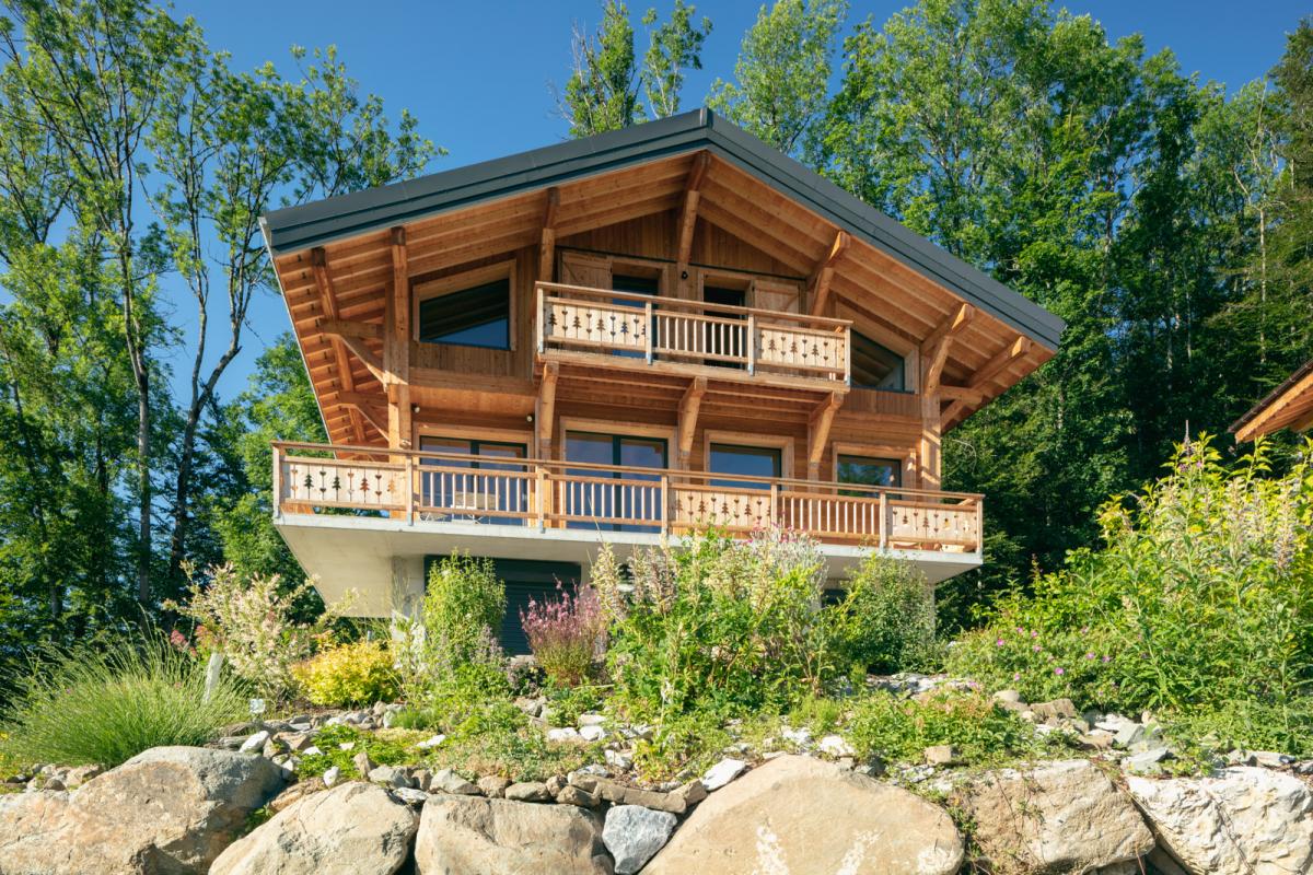 Un chalet en bois dans les Hautes-Alpes 