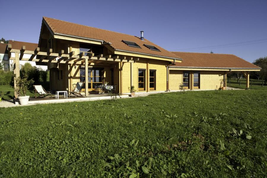 Maison bois à Serre Les Moulières (39)